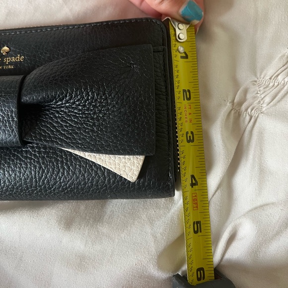 Large Kate Spade Zippy Wallet - Picture 7 of 11